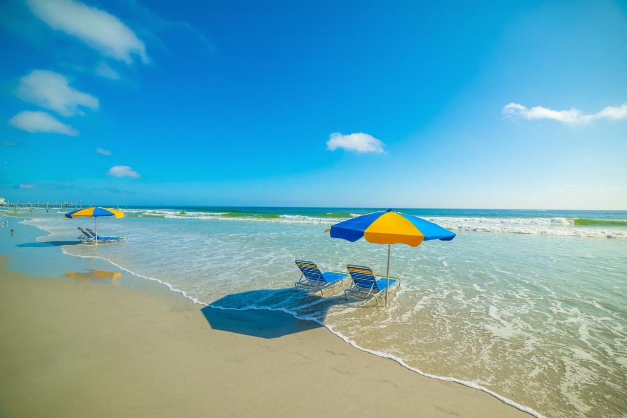 Newly Renovated Oceanfront Studio W/ Balcony - Daytona Beach Leilighet Eksteriør bilde